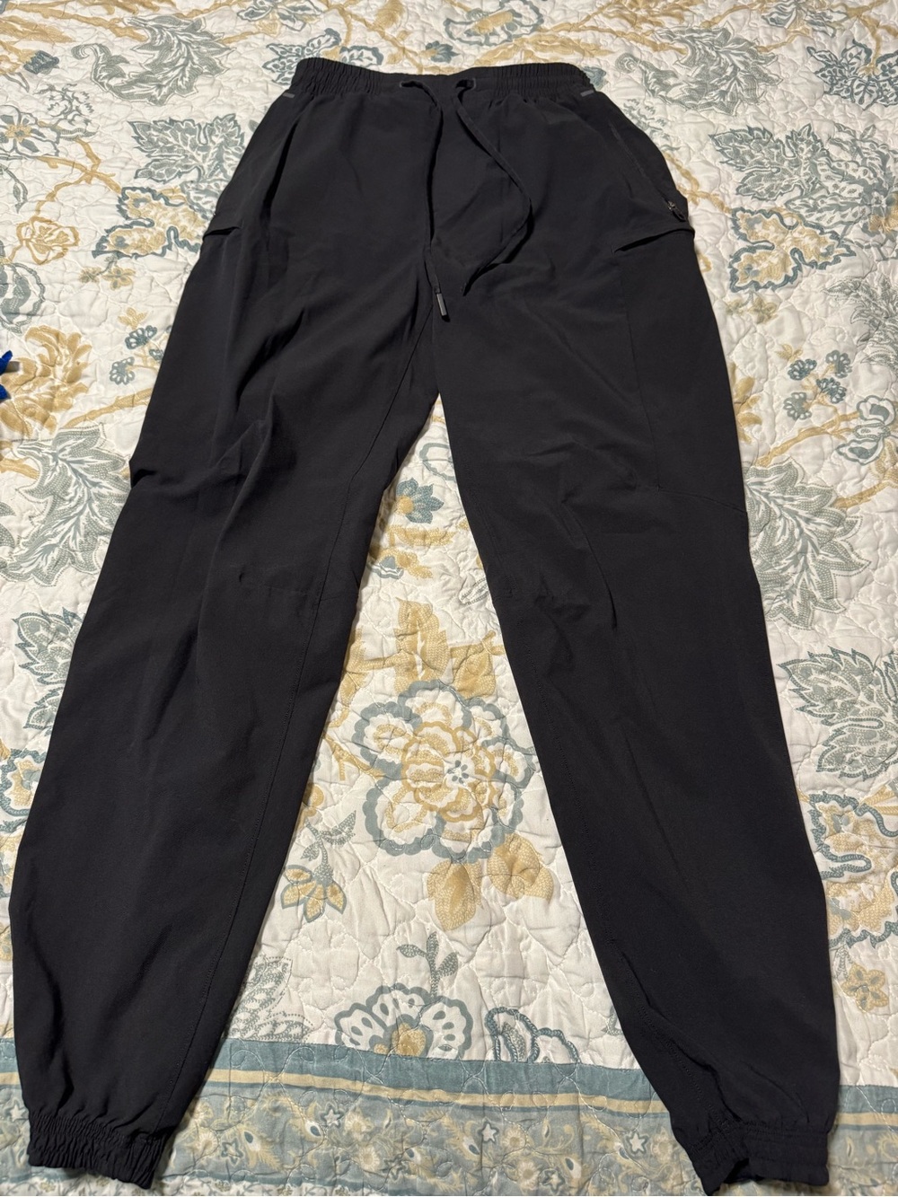 lululemon athletica Men's Black Cargo Jogger Pants